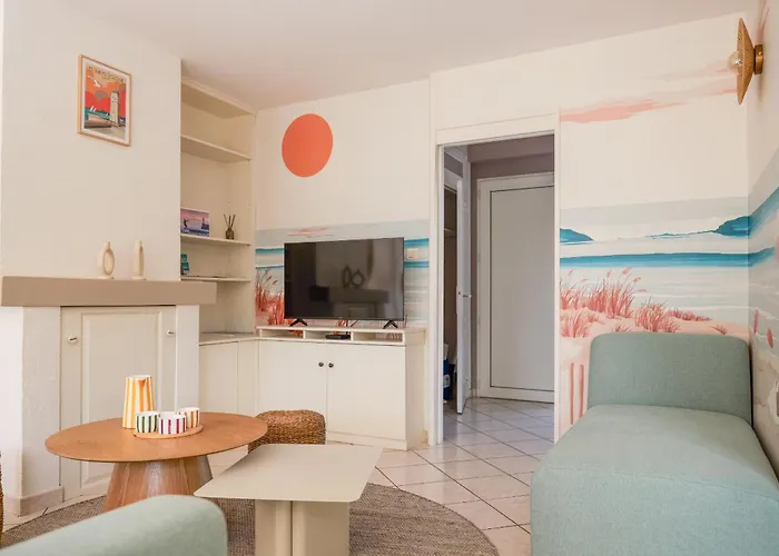 Tres Belle Maison Avec Exterieur - Quartier - 4 8 Personnes Ferienhaus *