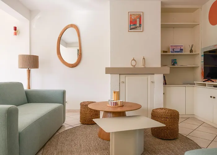 Ferienhaus Tres Belle Maison Avec Exterieur - Quartier - 4 8 Personnes *